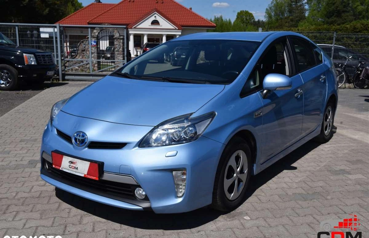Toyota Prius cena 55900 przebieg: 219501, rok produkcji 2013 z Góra małe 436